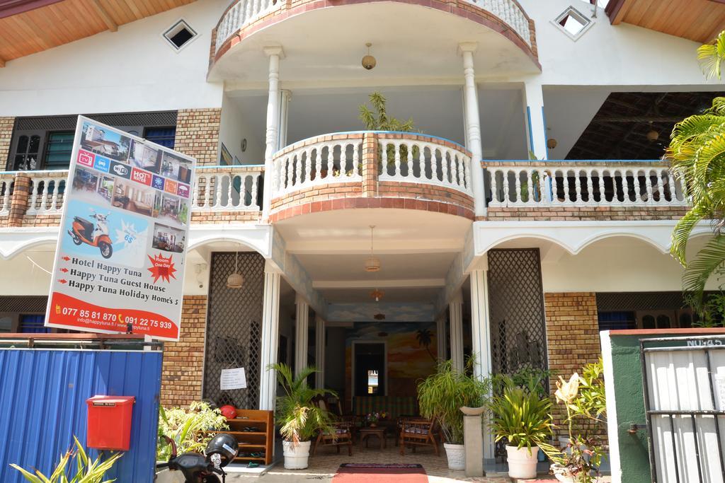 Hotel Happy Tuna Hikkaduwa Exterior foto