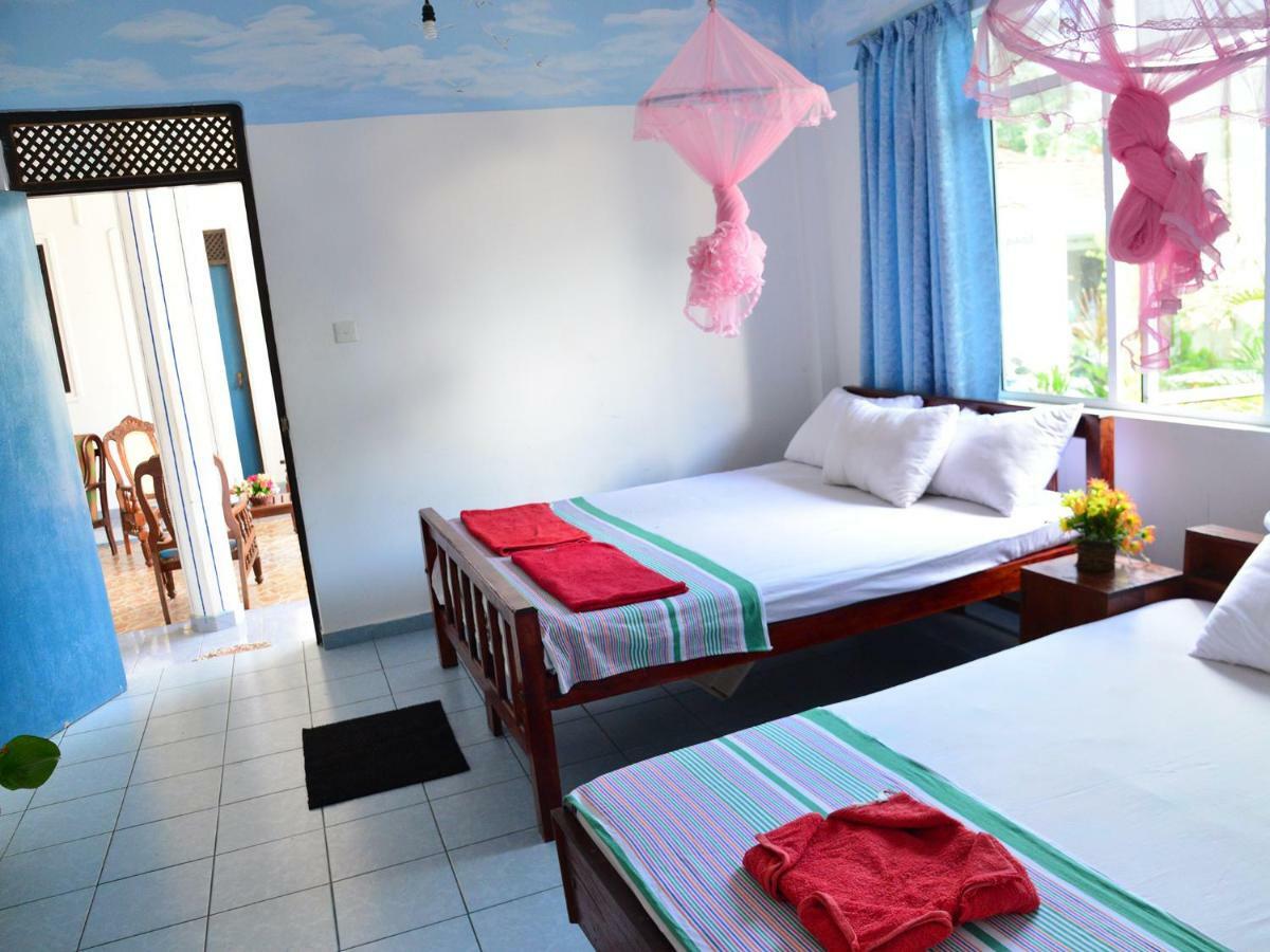 Hotel Happy Tuna Hikkaduwa Exterior foto